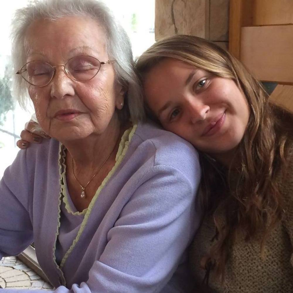 Meet your Posher, Kendra